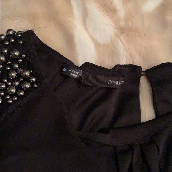 Black Blouse - Picture 3 of 3